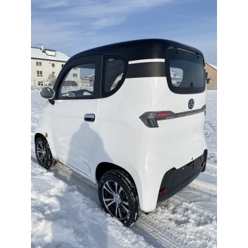 Levný Elektromobil Leramotors E-Car E4