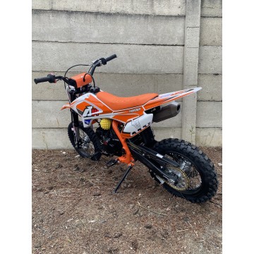 Pitbike Leramotors By Apollo THUNDER 125 poloautomat 14"/12" E-Start
