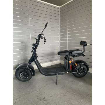 Elektrokoloběžka Lera Scooters C2 1500W Černá