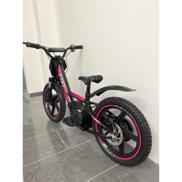 Odrážedlo Leramotors By Apollo RFZ Sedna 16 PRO Růžová