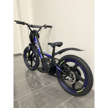 Odrážedlo Leramotors By Apollo RFZ Sedna 16 PRO Modrá